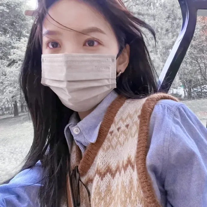 爱长颈鹿的女人